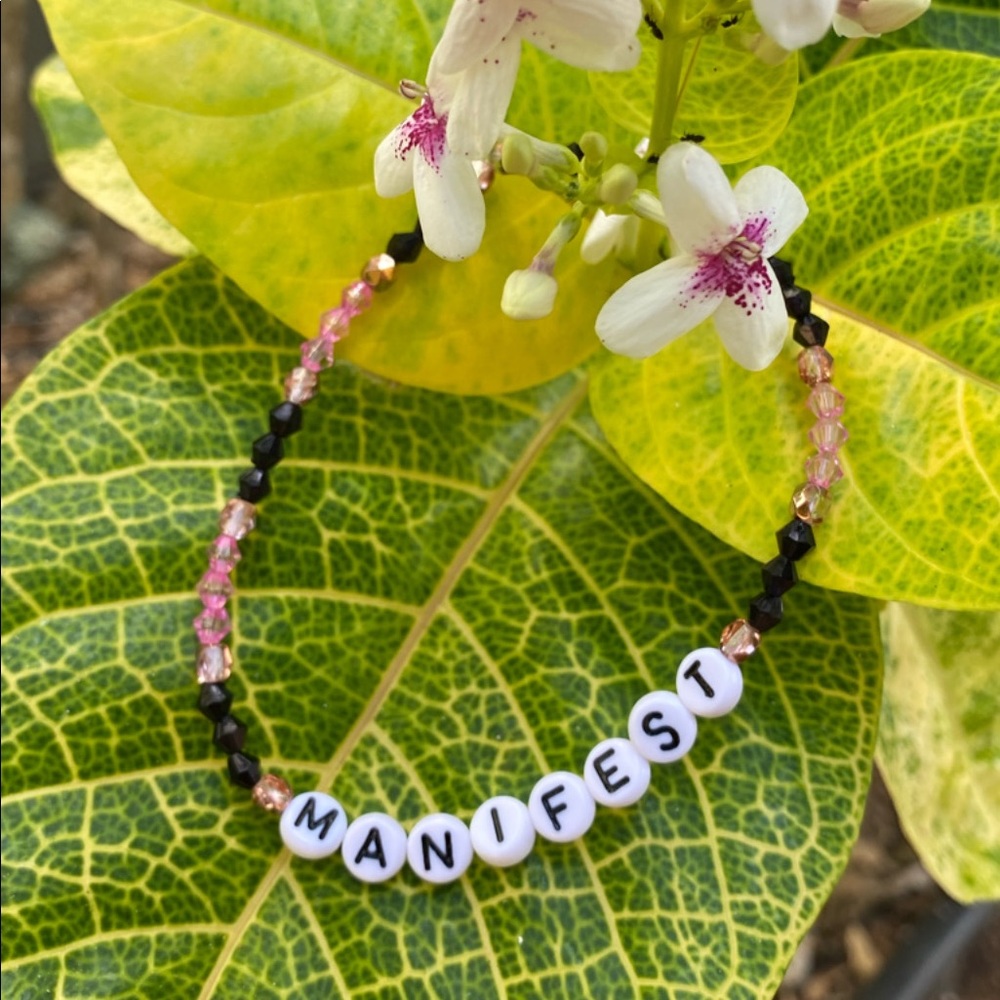 Beaded bracelet: MANIFEST